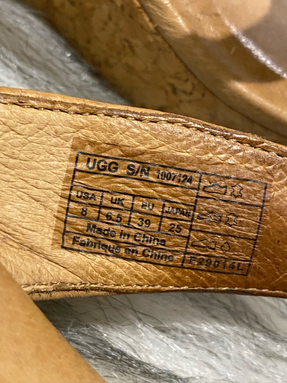 UGG Tan Leather Sandal with Leopard Print Strap - Picture 6 of 7